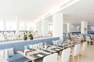 Restaurant/bars