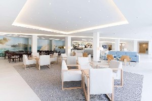 Restaurant/bars