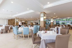 Restaurant/bars