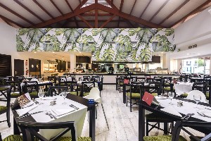 Restaurant/bars