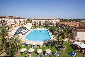 Hotel s bazénem