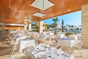 Restaurant/bars