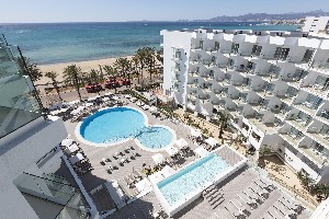 Hotel s bazénem