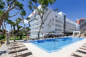 Hotel s bazénem