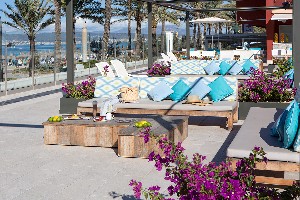 Pool Bar