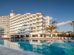 Hotel s bazénem
