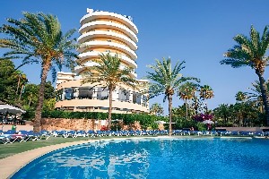 Hotel s bazénem