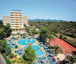 Hotel s bazénem