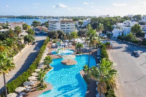 Hotel s bazénem