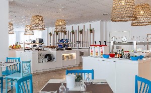 Restaurant/bars