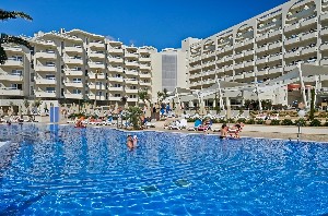 Hotel s bazénem