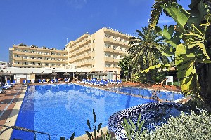Hotel s bazénem