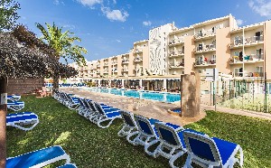 Hotel s bazénem
