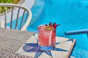 Pool Bar