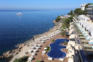 Hotel s bazénem