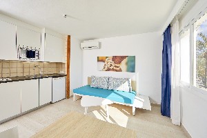 Studio Street View