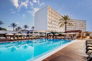 Hotel s bazénem