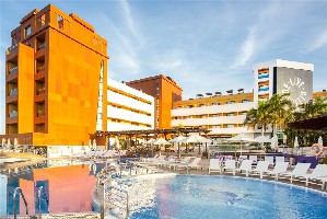 Hotel s bazénem
