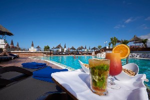 Hotel FLAMINGO BEACH MATE wakacje