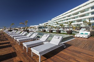 POOL RH CORALES SUITES