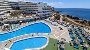 Hotel s bazénem