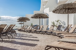 Sunbathing area
