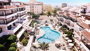 Hotel s bazénem