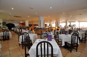 restaurant/bar