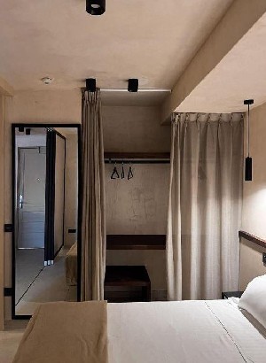 sample room