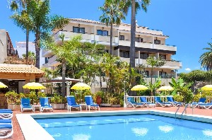 Hotel s bazénem
