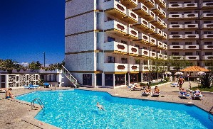Hotel s bazénem