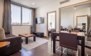 Interconecting room