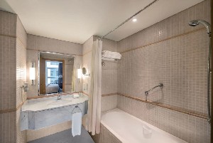 Hotel BEACH ROTANA HOTEL AND TOWERS ABU DHABI wakacje