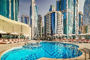 Hotel s bazénem