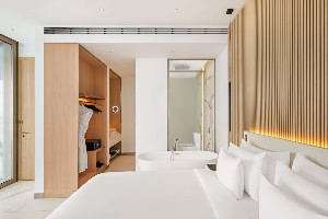 Spacious suite with kitchenette, views & butler.