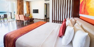 Jacuzzi bathtub for a truly indulgent vacation