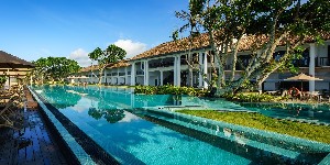 Hotel s bazénem