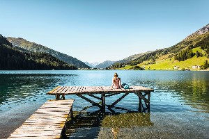 Davoské jezero - pěší turistika okolo Davosu