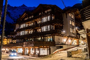 Hotel WALLISERHOF GRAND-HOTEL & SPA wakacje