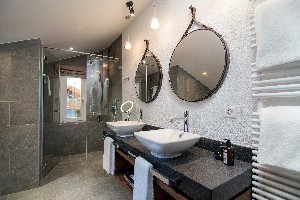 Hotel WALLISERHOF GRAND-HOTEL & SPA wakacje