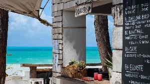 Beach Bar/Restaurant