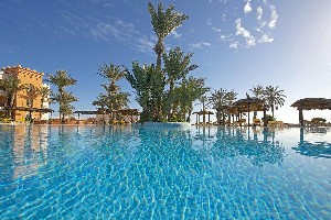 Vedere la piscină