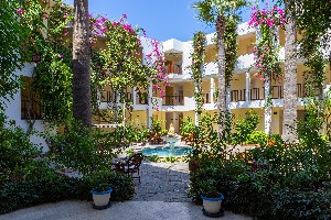 Hotel se zahradou