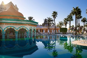 Hotel KAMELYA AISHEN CLUB wakacje