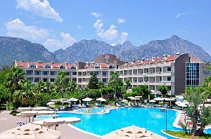 Hotel s bazénem