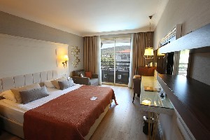 Hotel FAME RESIDENCE KEMER wakacje