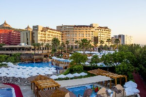 Hotel FAME RESIDENCE LARA SPA wakacje