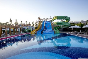 Hotel FAME RESIDENCE LARA SPA wakacje