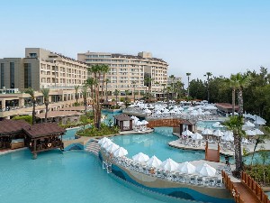 Hotel FAME RESIDENCE LARA SPA wakacje