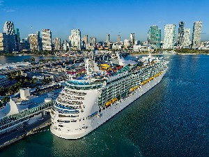 Loď Navigator of the Seas